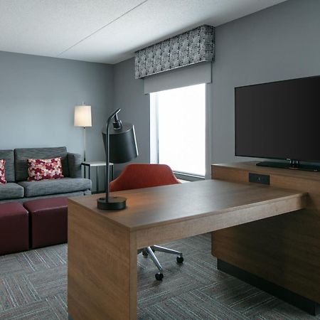 Hampton Inn Dubuque Kültér fotó