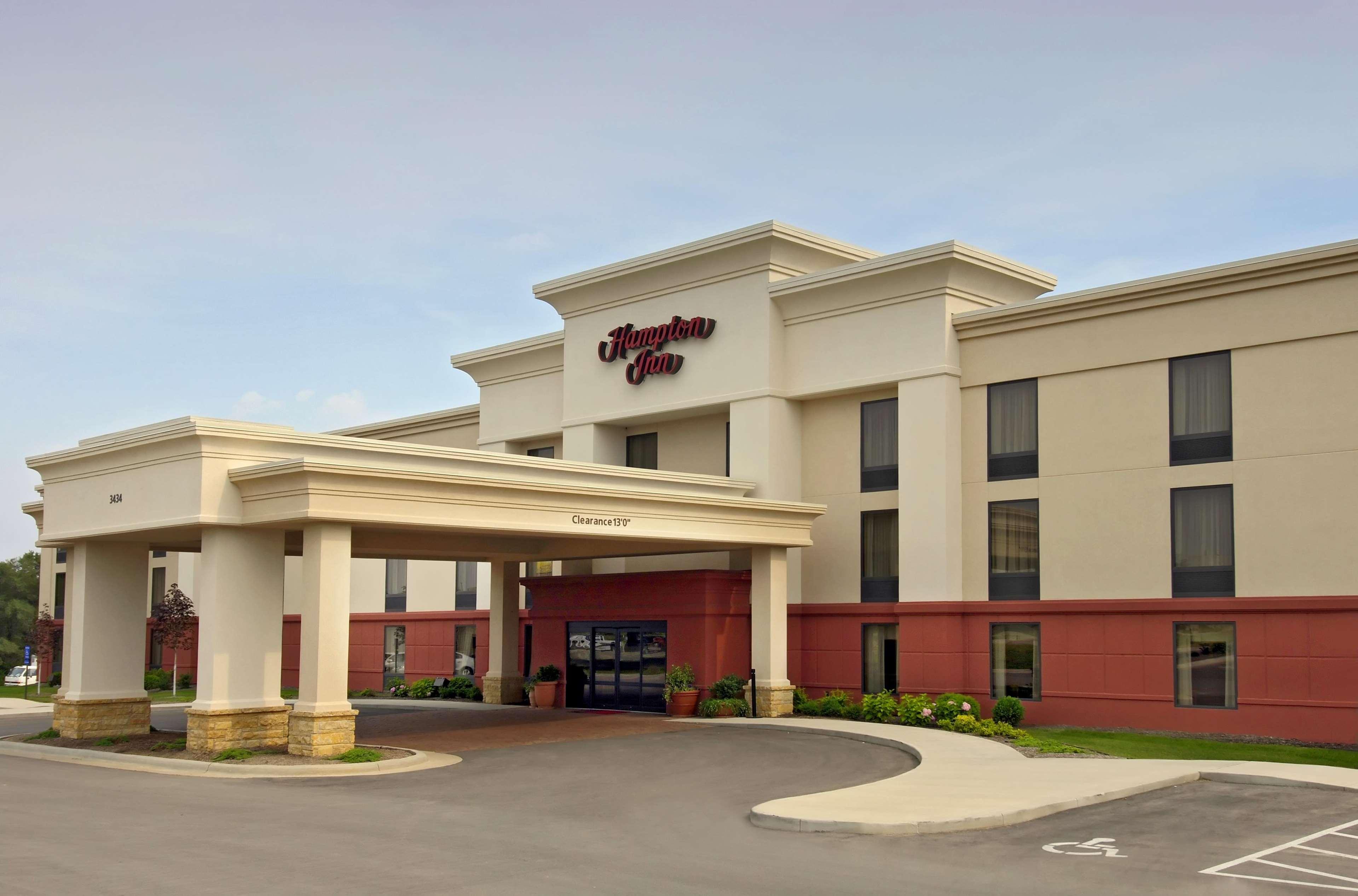 Hampton Inn Dubuque Kültér fotó