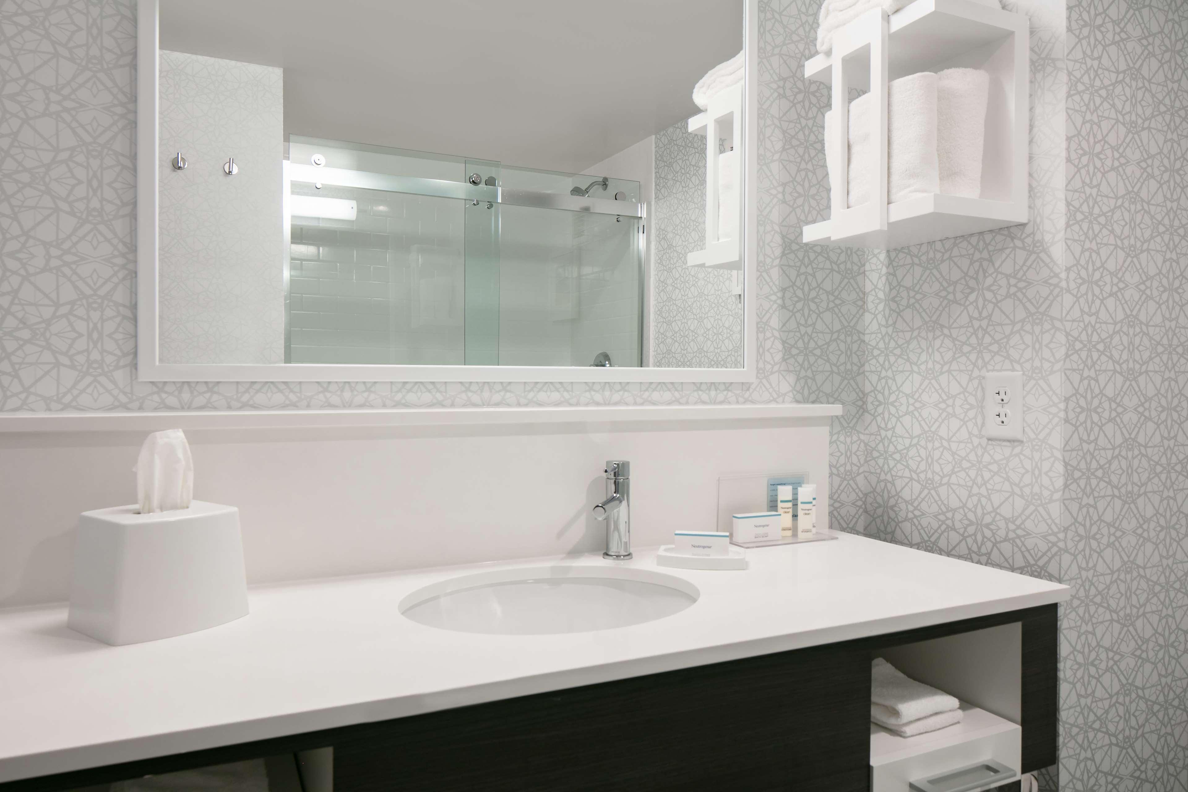 Hampton Inn Dubuque Kültér fotó