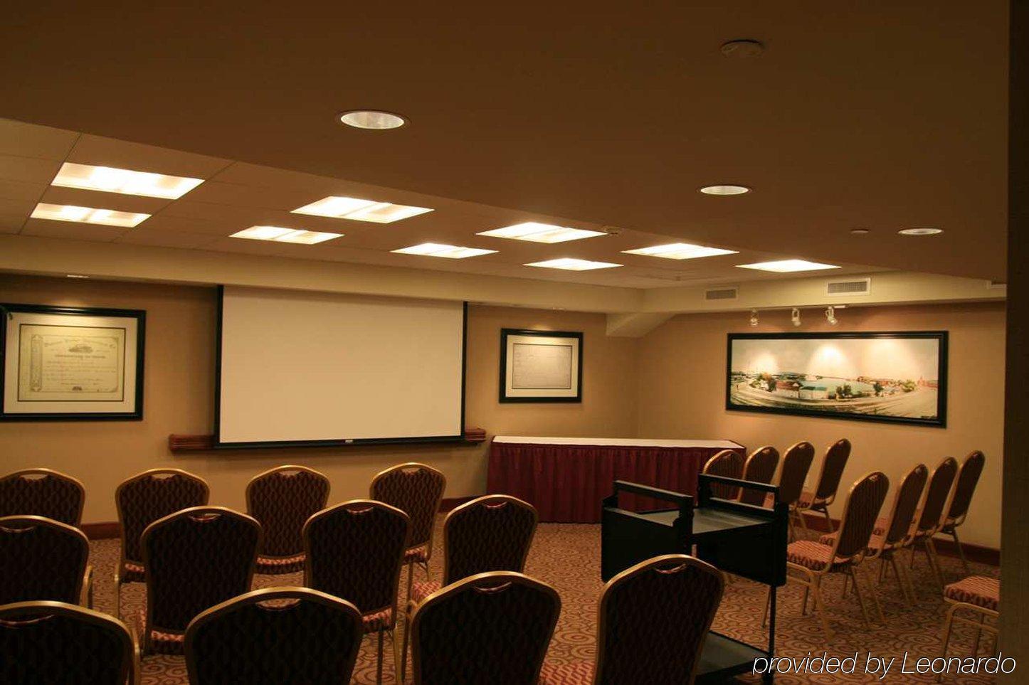 Hampton Inn Dubuque Üzleti fotó