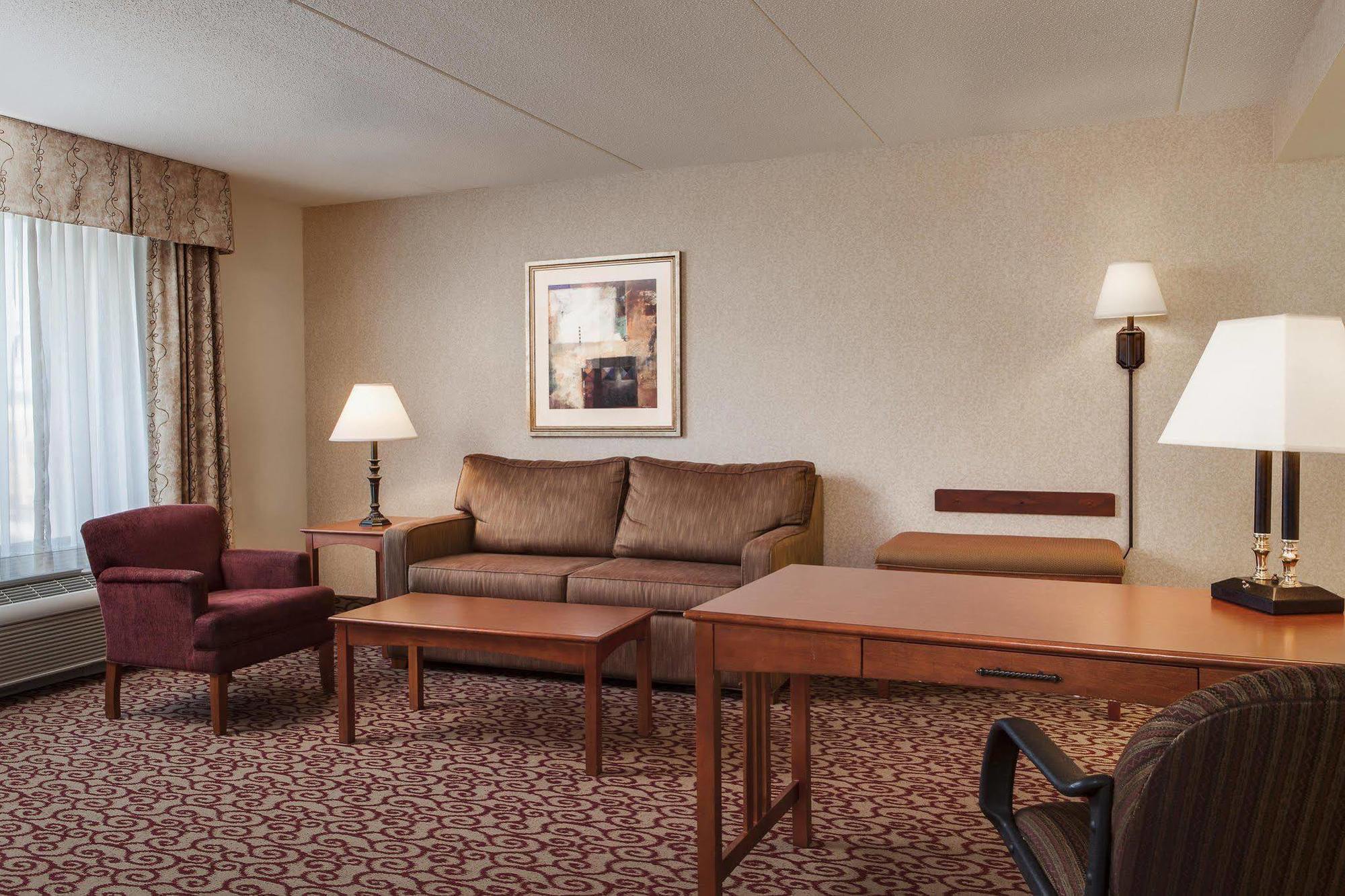 Hampton Inn Dubuque Kültér fotó